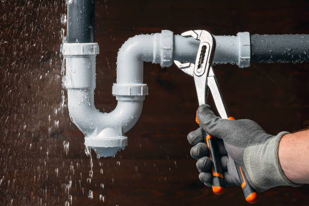 Professional Leak Detection technician working in Clinton, NC